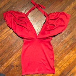 Mini red dress with big sleeves